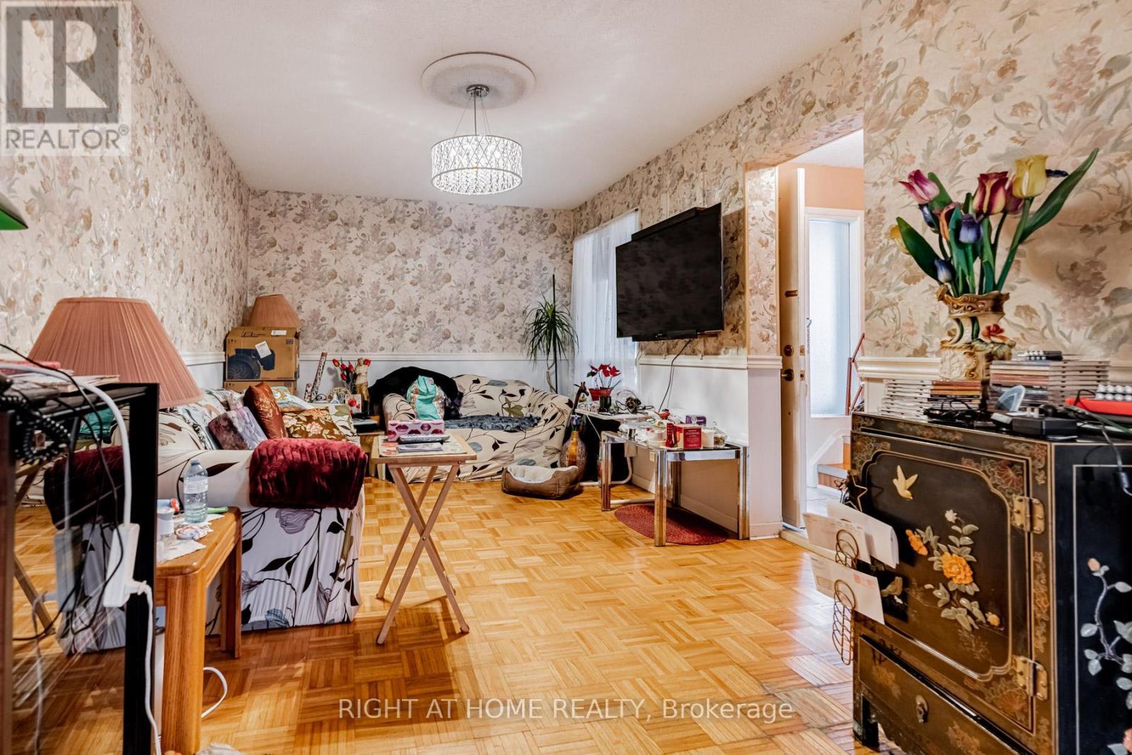 4278 Sawmill Valley Drive, Mississauga, ON - Indoor Photo Showing Other Room