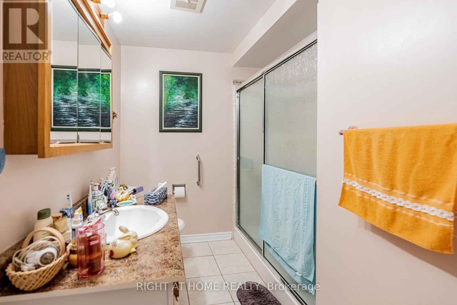 4278 Sawmill Valley Drive, Mississauga, ON - Indoor Photo Showing Bathroom