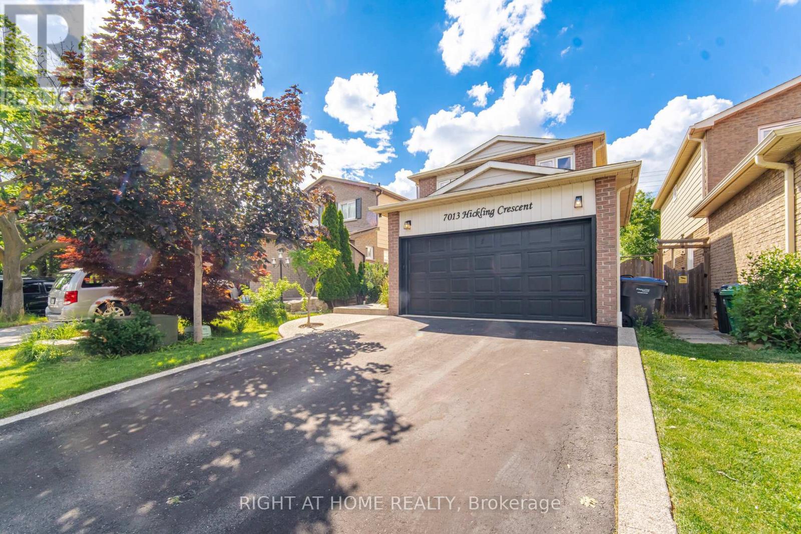 7013 Hickling Crescent, Mississauga, ON - Outdoor