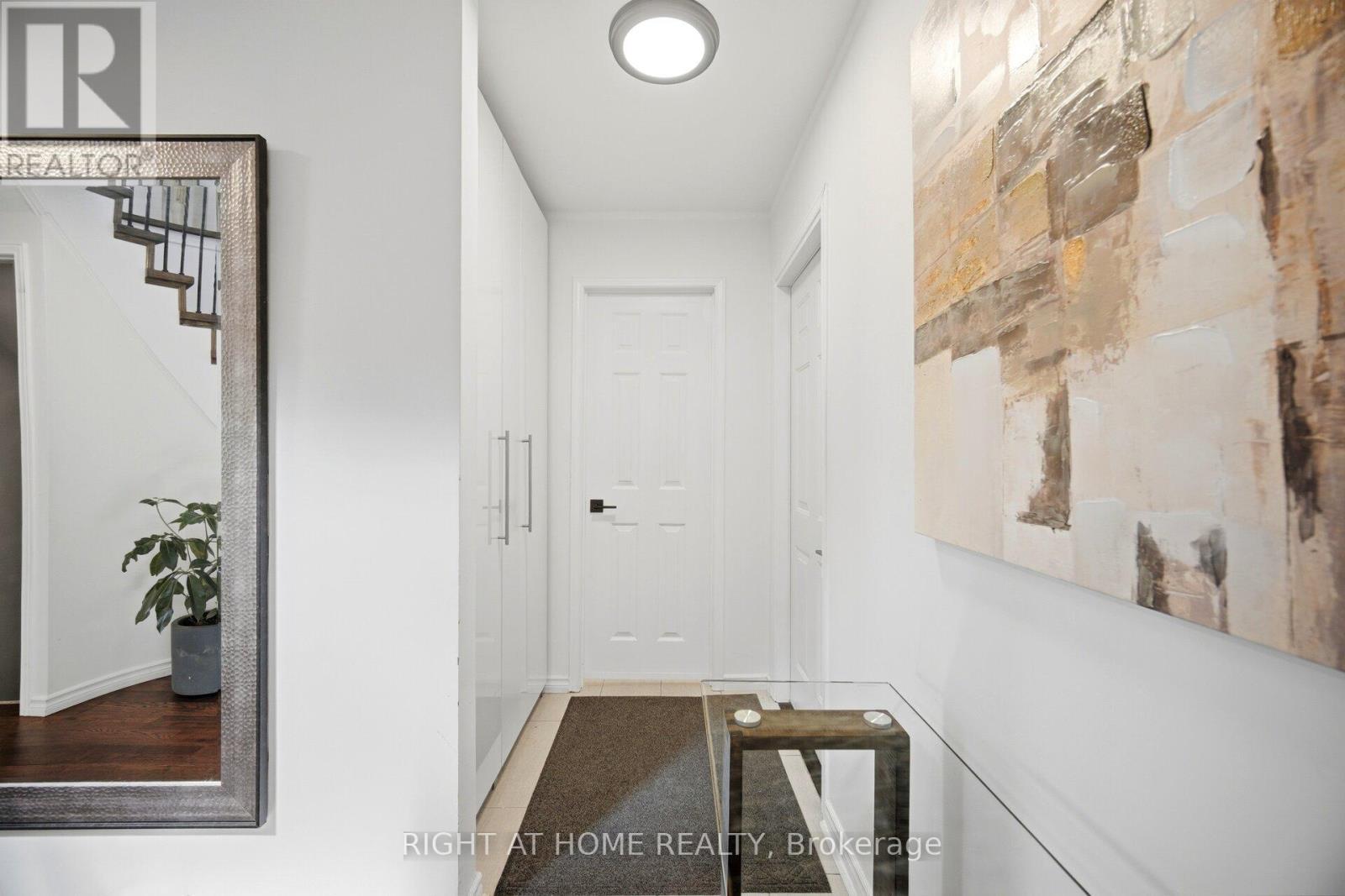 7013 Hickling Crescent, Mississauga, ON - Indoor Photo Showing Other Room