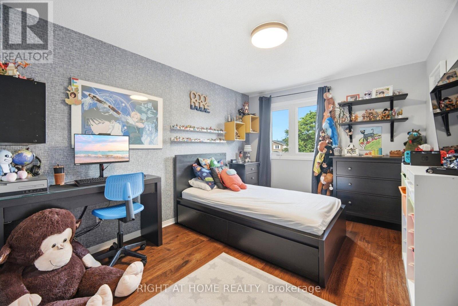 7013 Hickling Crescent, Mississauga, ON - Indoor Photo Showing Bedroom