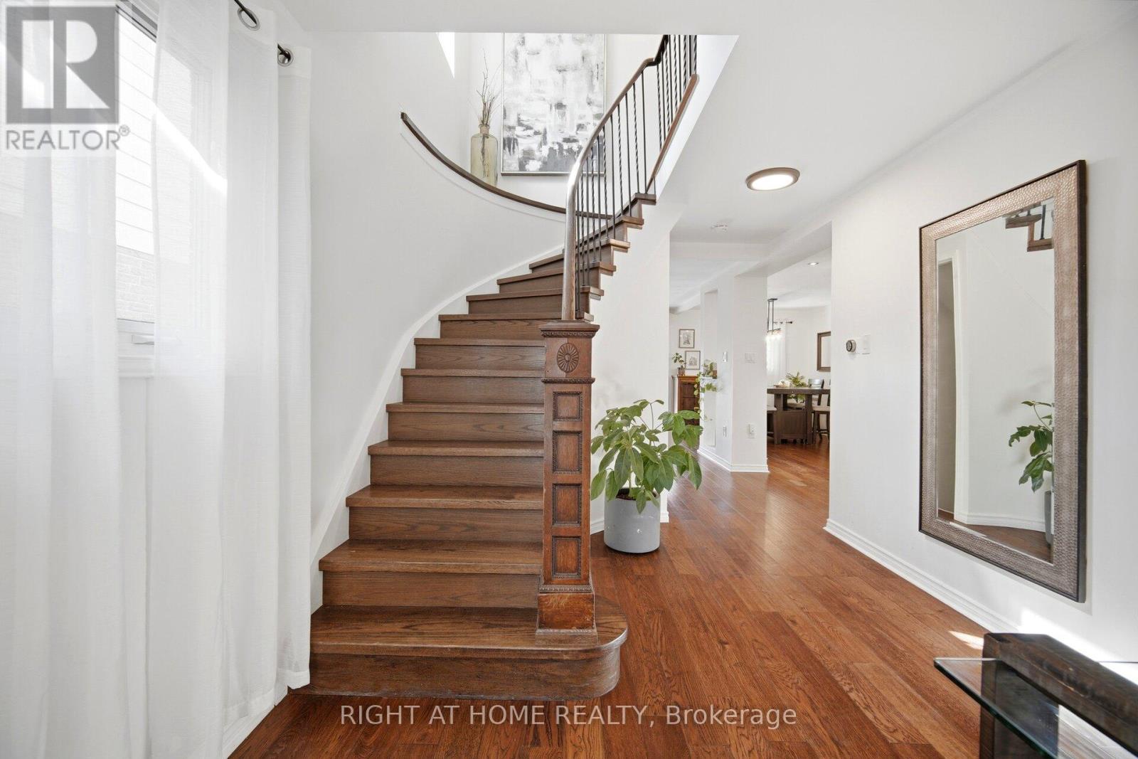 7013 Hickling Crescent, Mississauga, ON - Indoor Photo Showing Other Room