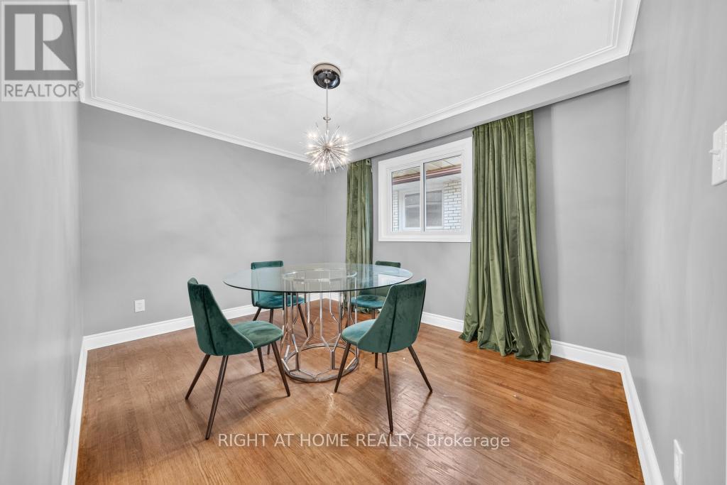 662 Montego Crescent, Burlington, ON - Indoor Photo Showing Dining Room