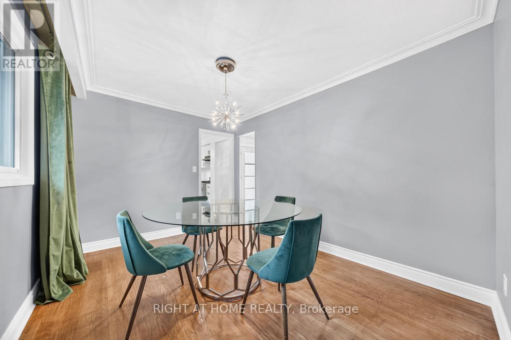 662 Montego Crescent, Burlington, ON - Indoor Photo Showing Dining Room