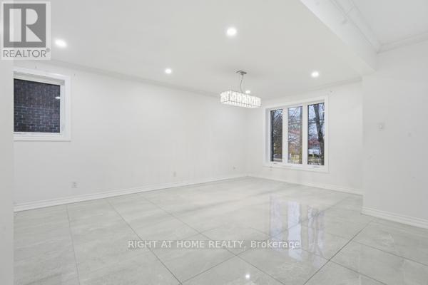 200 Gary Drive, Toronto, ON - Indoor Photo Showing Other Room