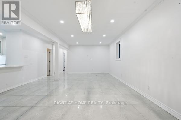 200 Gary Drive, Toronto, ON - Indoor Photo Showing Other Room