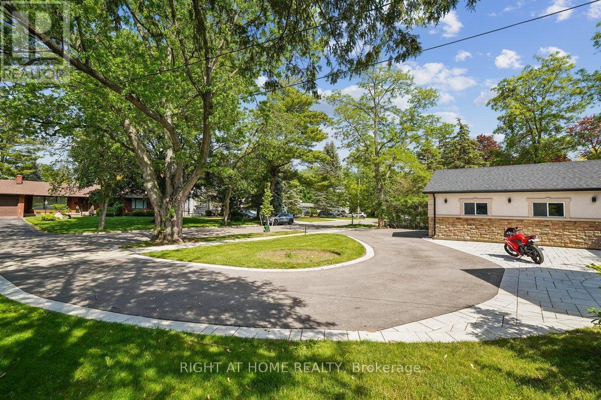2090 Stonehouse Crescent, Mississauga, ON - Outdoor