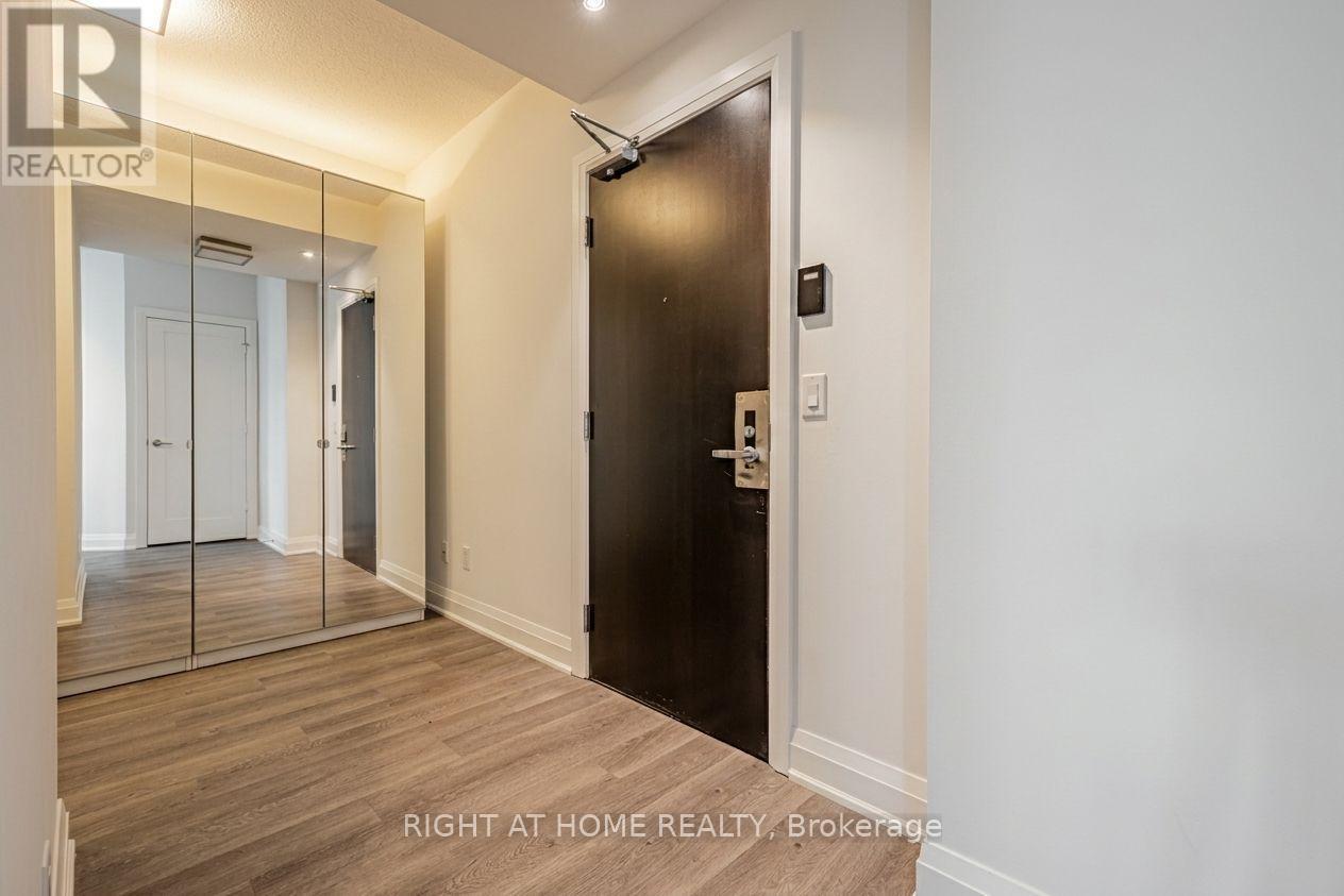 1208 - 2 Anndale Drive, Toronto, ON - Indoor Photo Showing Other Room