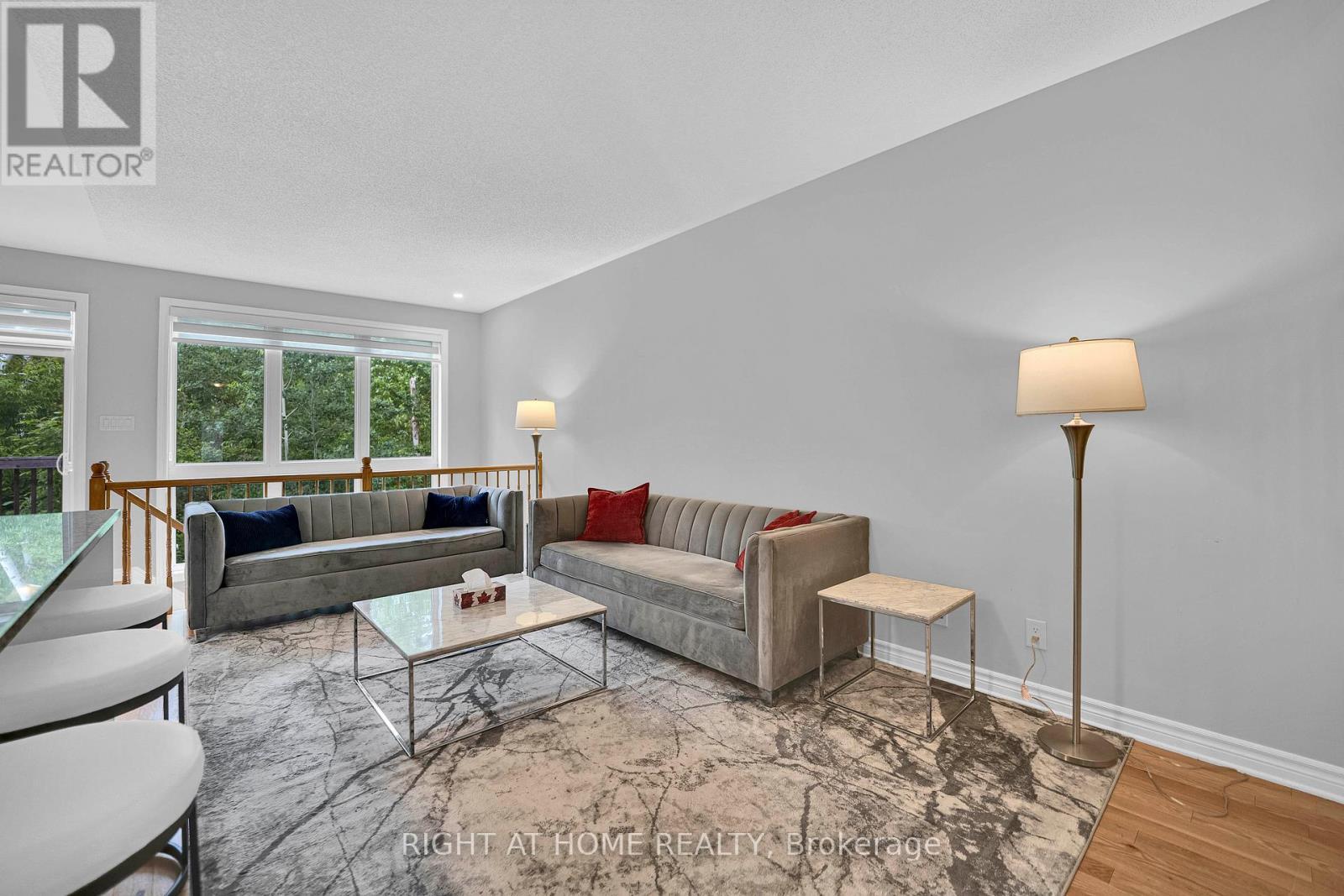 720 Dearborn, Ottawa, ON - Indoor Photo Showing Living Room