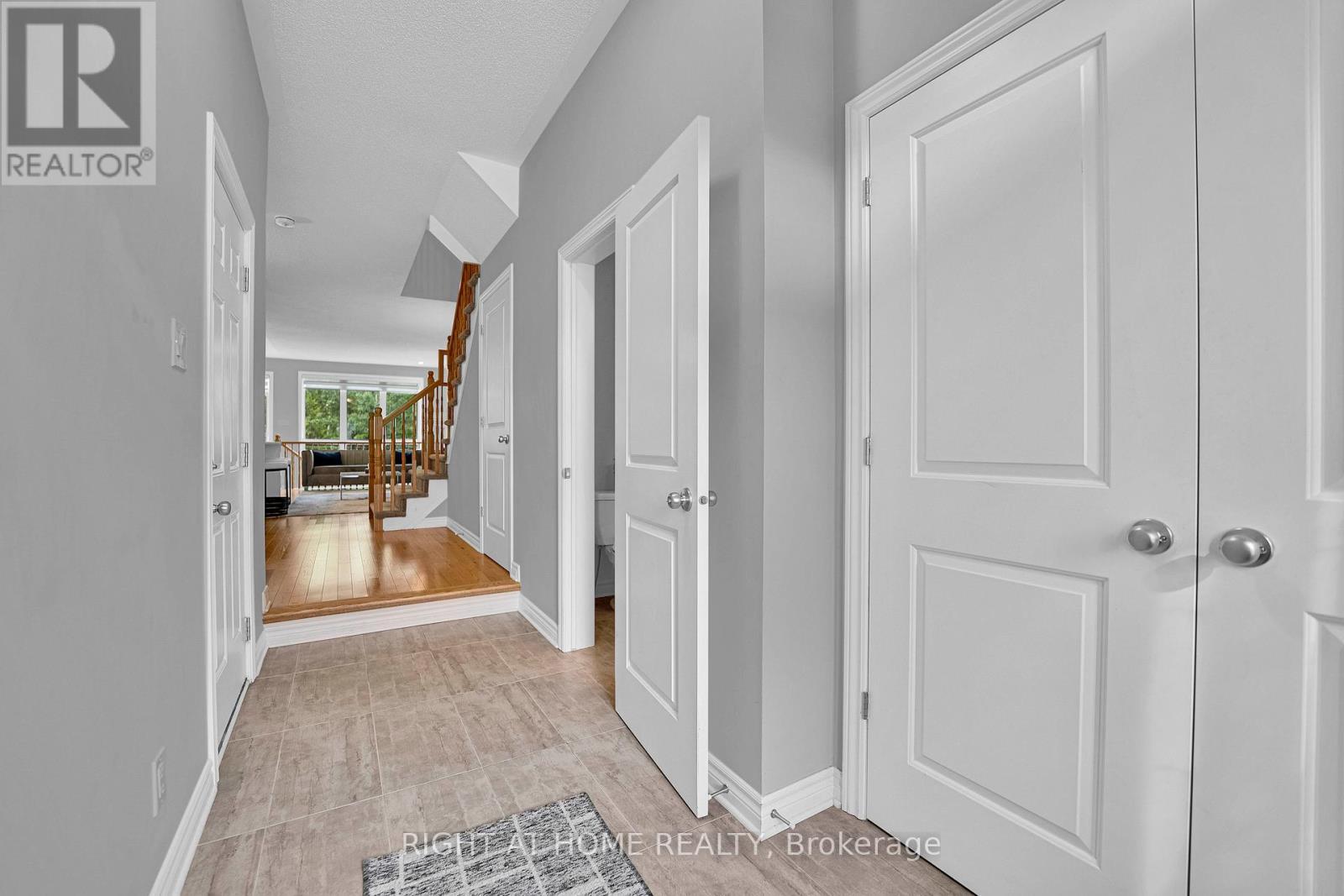 720 Dearborn, Ottawa, ON - Indoor Photo Showing Other Room