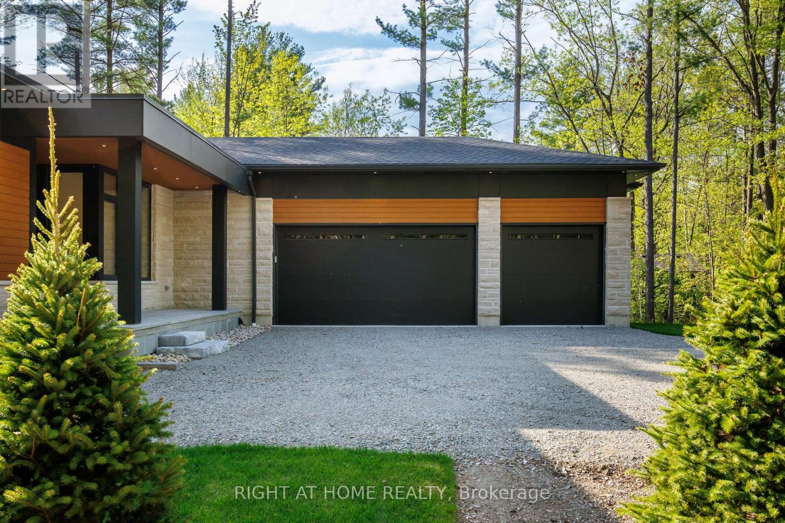1318 Tiny Beaches Road S, Tiny, ON - Outdoor