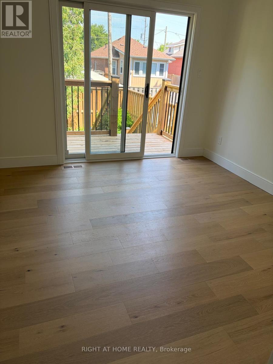 376 Mitchell Avenue, Oshawa, ON - Indoor Photo Showing Other Room