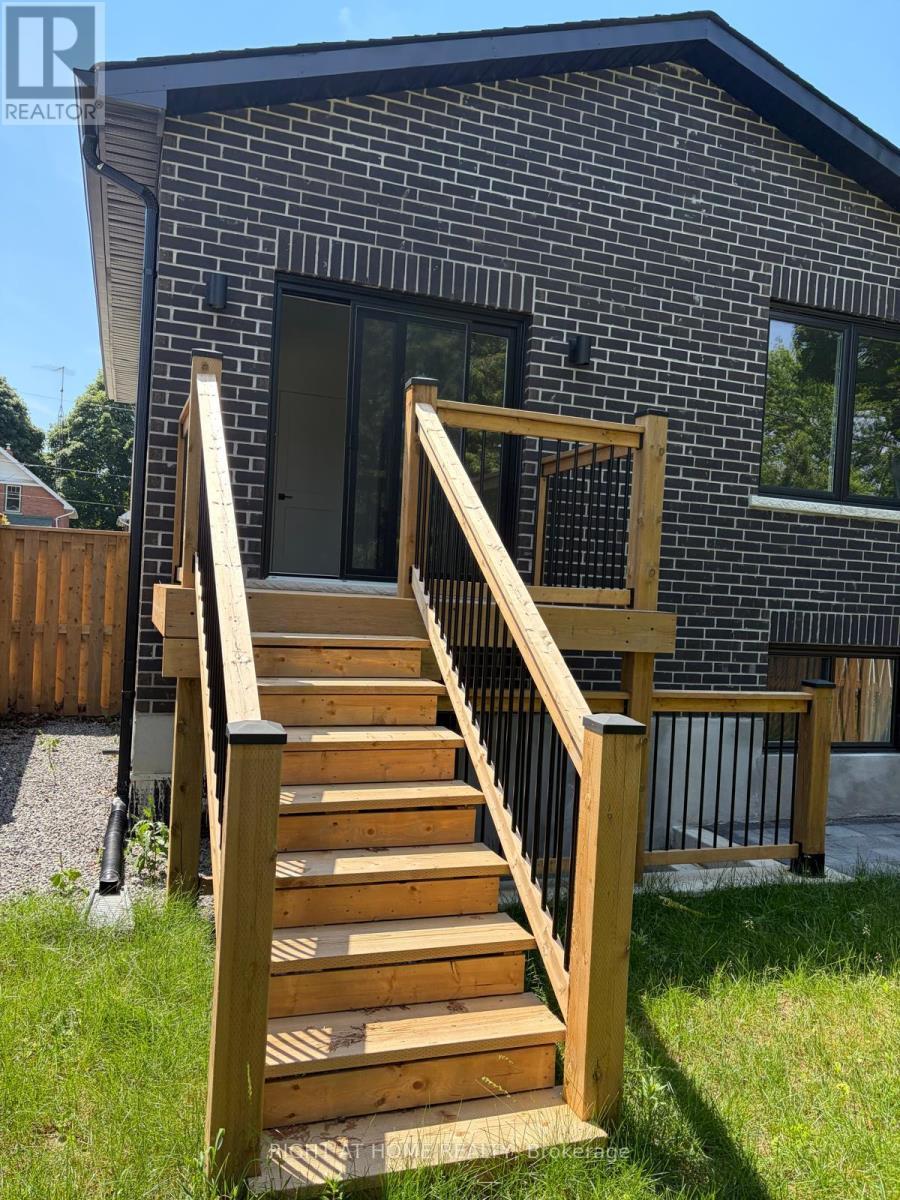 376 Mitchell Avenue, Oshawa, ON - Outdoor