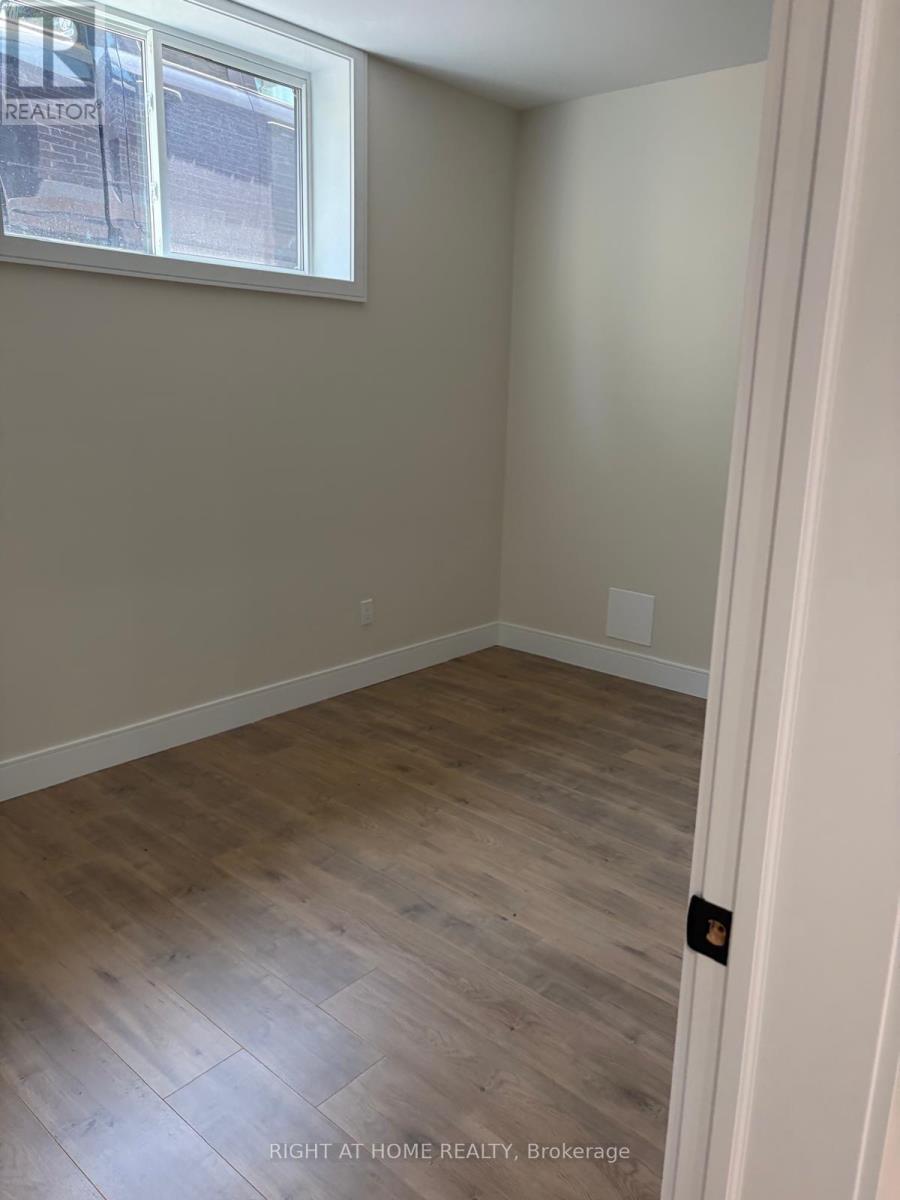 376 Mitchell Avenue, Oshawa, ON - Indoor Photo Showing Other Room