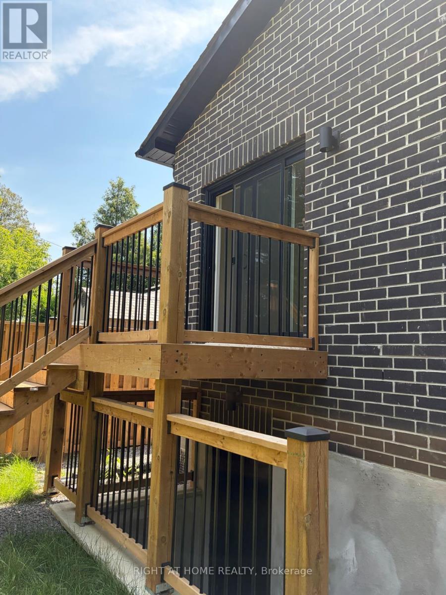 376 Mitchell Avenue, Oshawa, ON - Outdoor