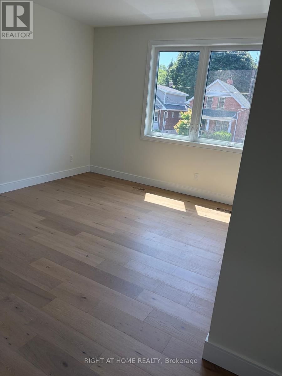 376 Mitchell Avenue, Oshawa, ON - Indoor Photo Showing Other Room