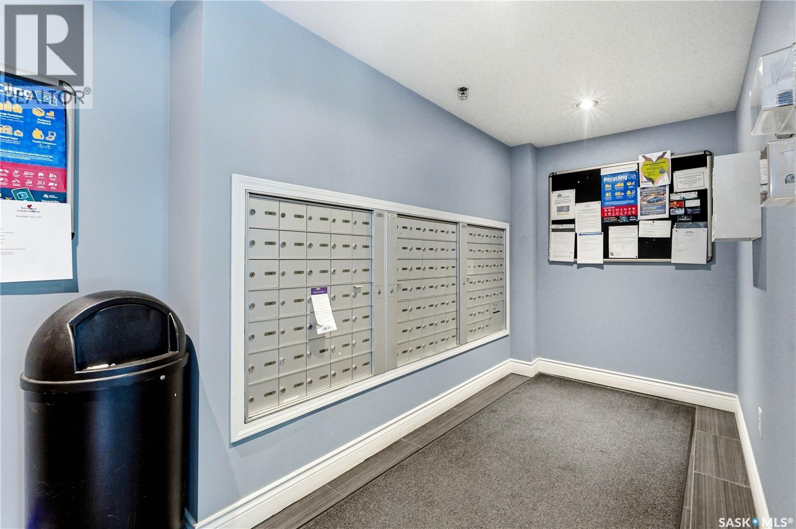 802 902 Spadina Crescent E, Saskatoon, SK - Indoor Photo Showing Other Room