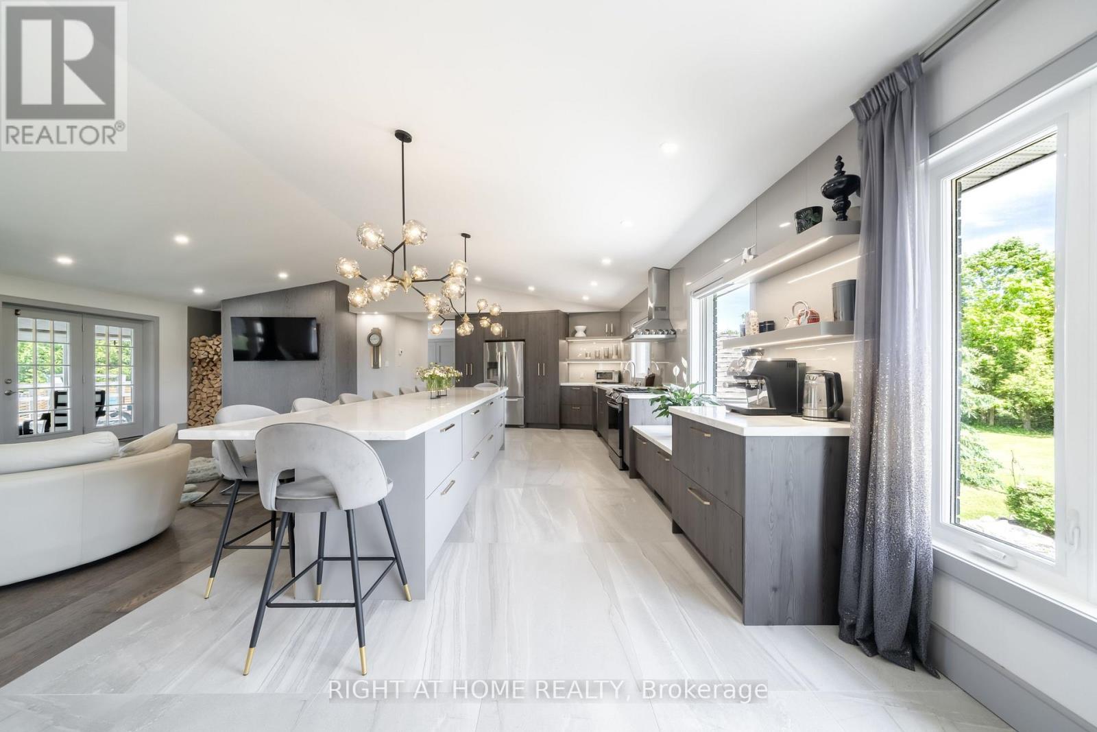 560 Concession Road 15 W, Tiny, ON - Indoor