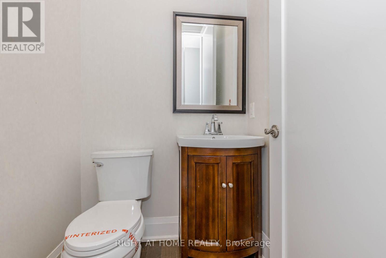 146 Colonel Danforth Trail, Toronto, ON - Indoor Photo Showing Bathroom
