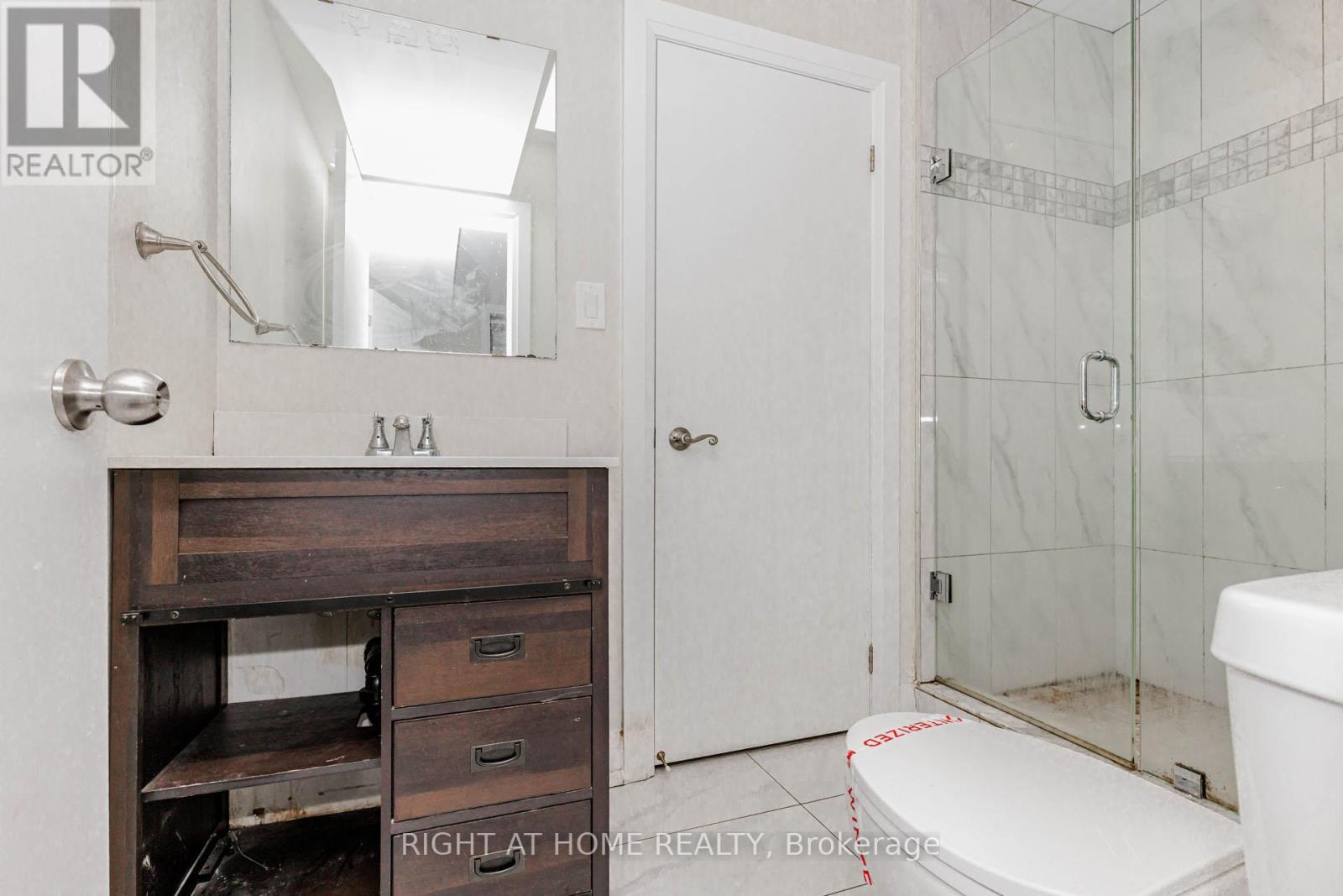 146 Colonel Danforth Trail, Toronto, ON - Indoor Photo Showing Bathroom