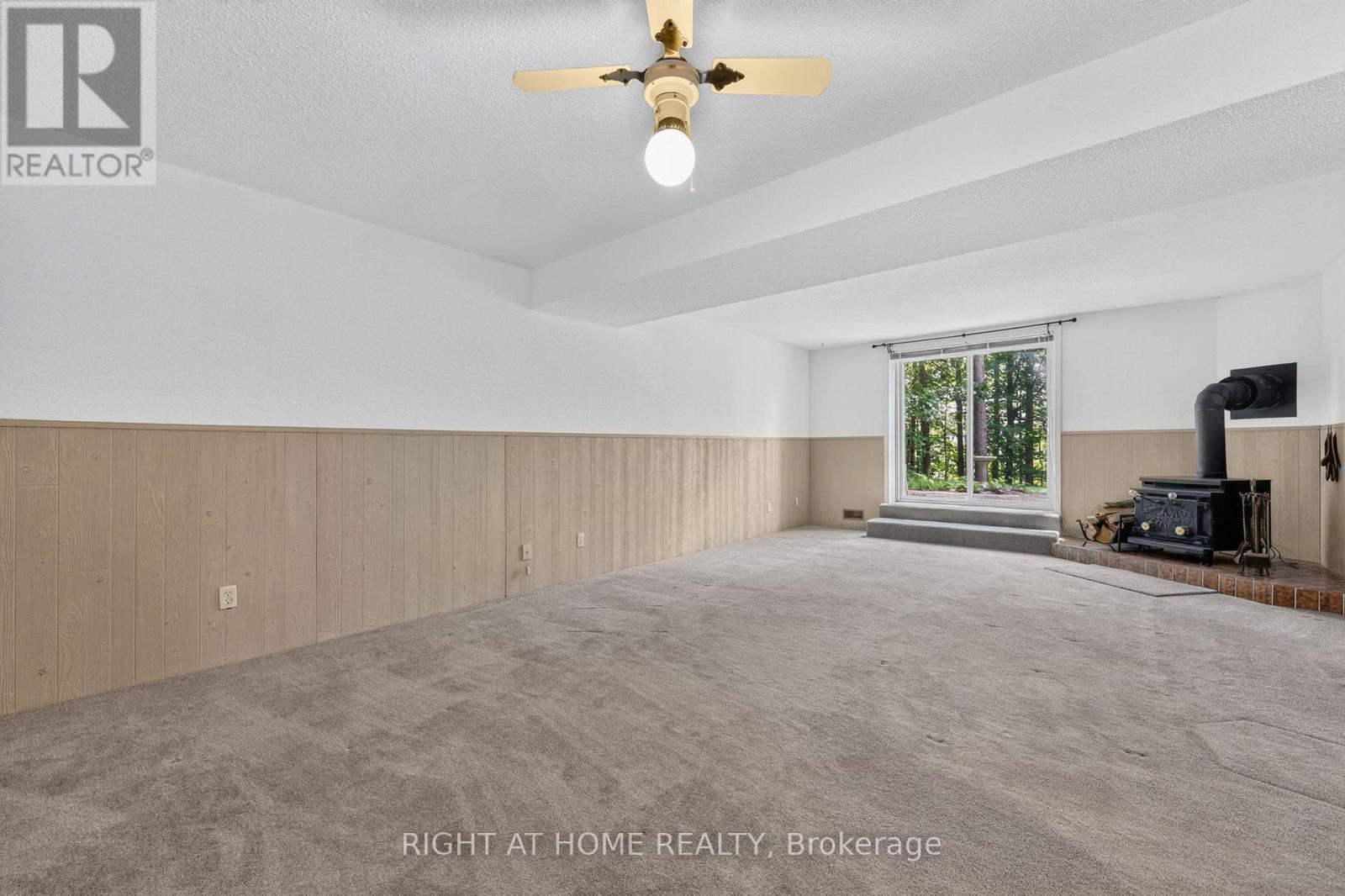 5 Pine Point, Oro-Medonte, ON - Indoor Photo Showing Other Room