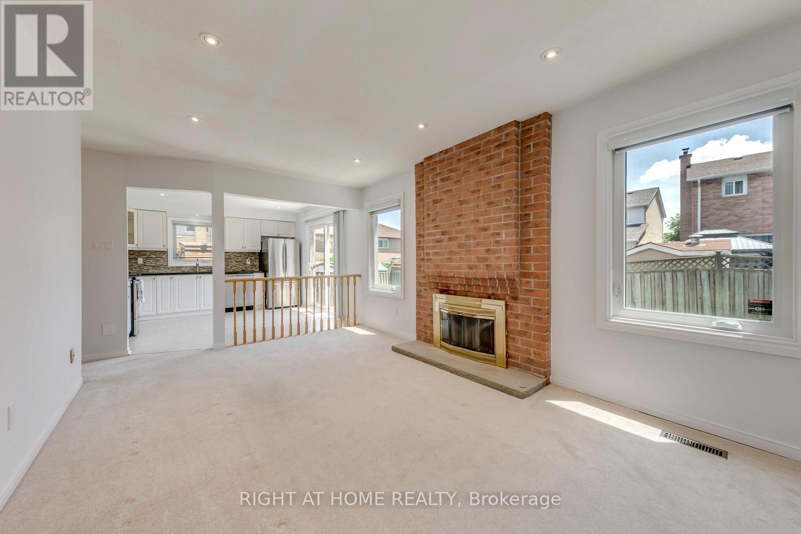 17 Nickel Crescent, Brampton, ON - Indoor With Fireplace