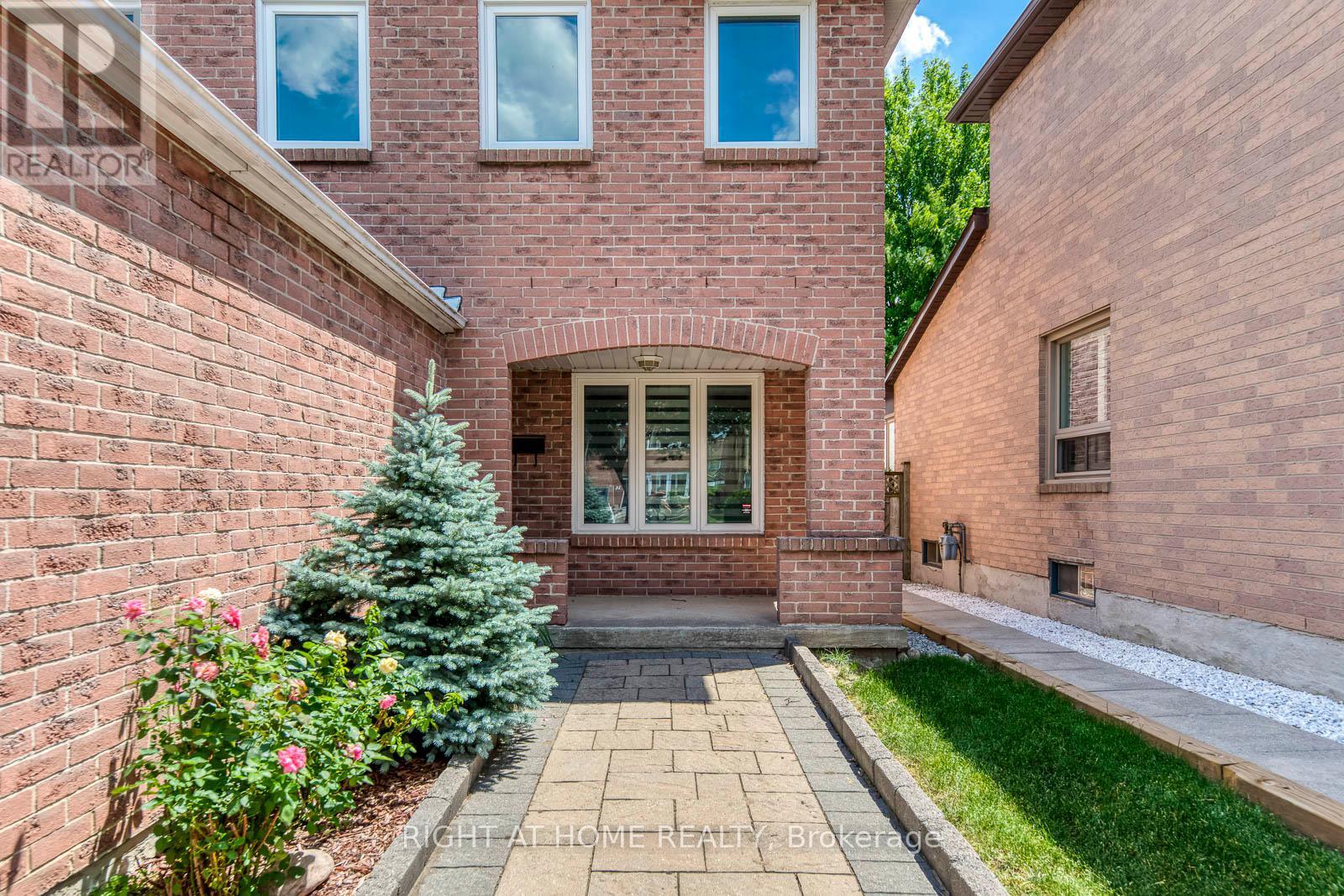 17 Nickel Crescent, Brampton, ON - Outdoor With Exterior