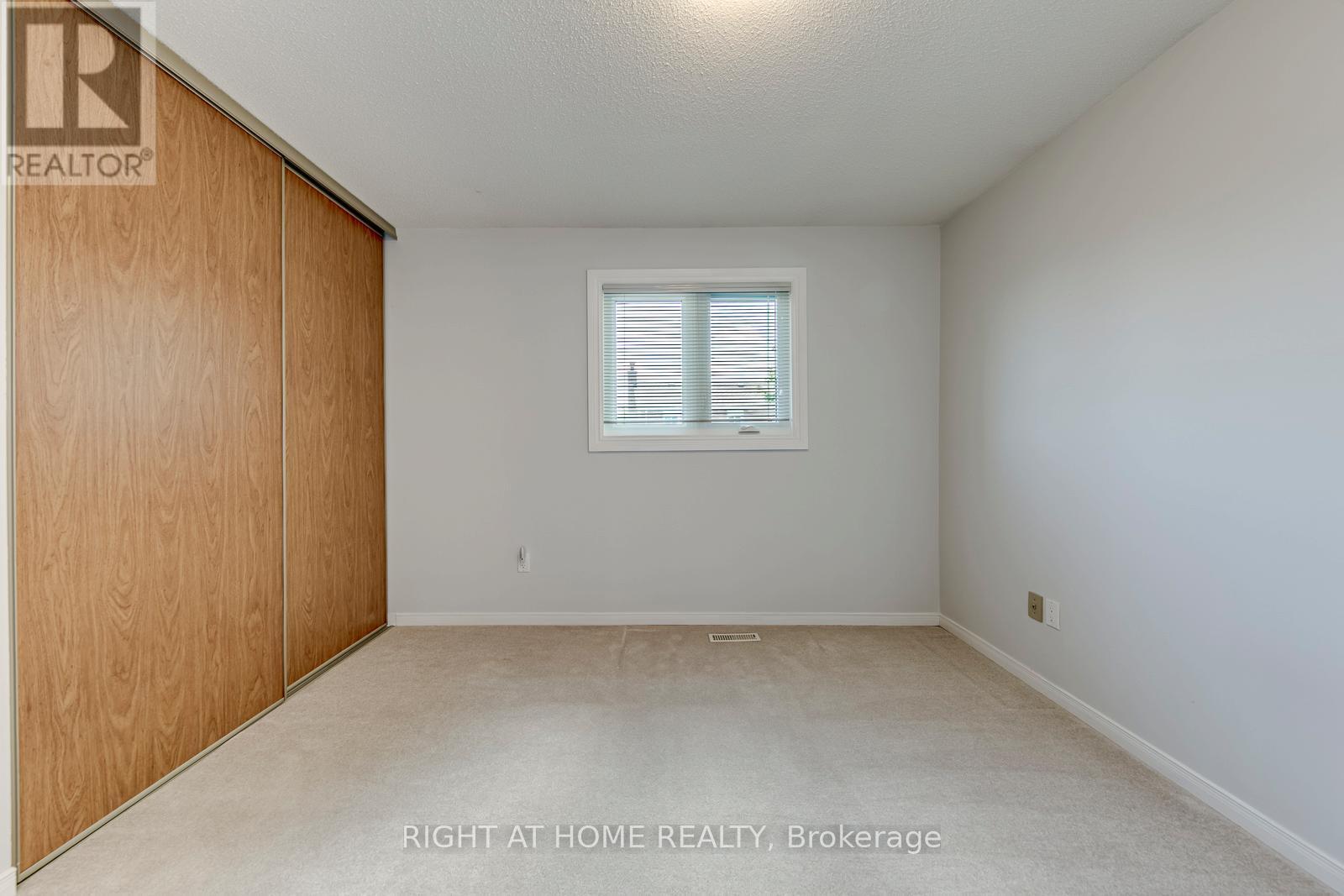 17 Nickel Crescent, Brampton, ON - Indoor Photo Showing Other Room