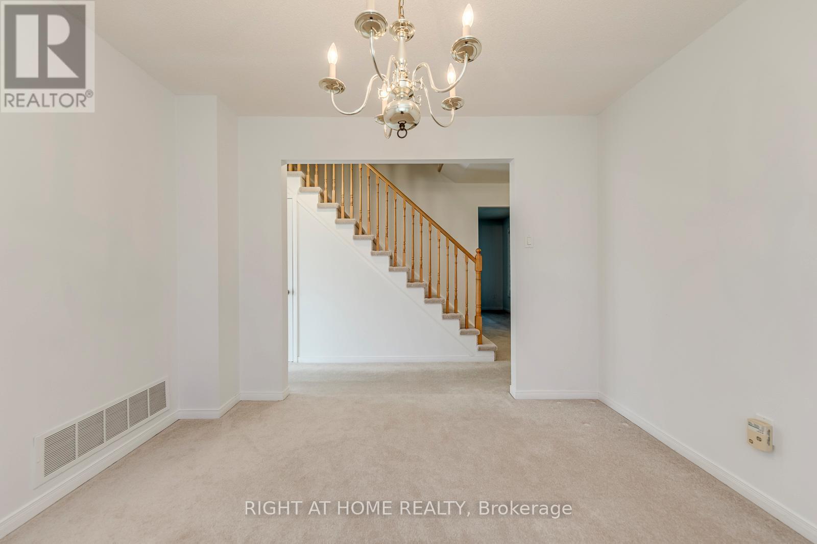 17 Nickel Crescent, Brampton, ON - Indoor Photo Showing Other Room