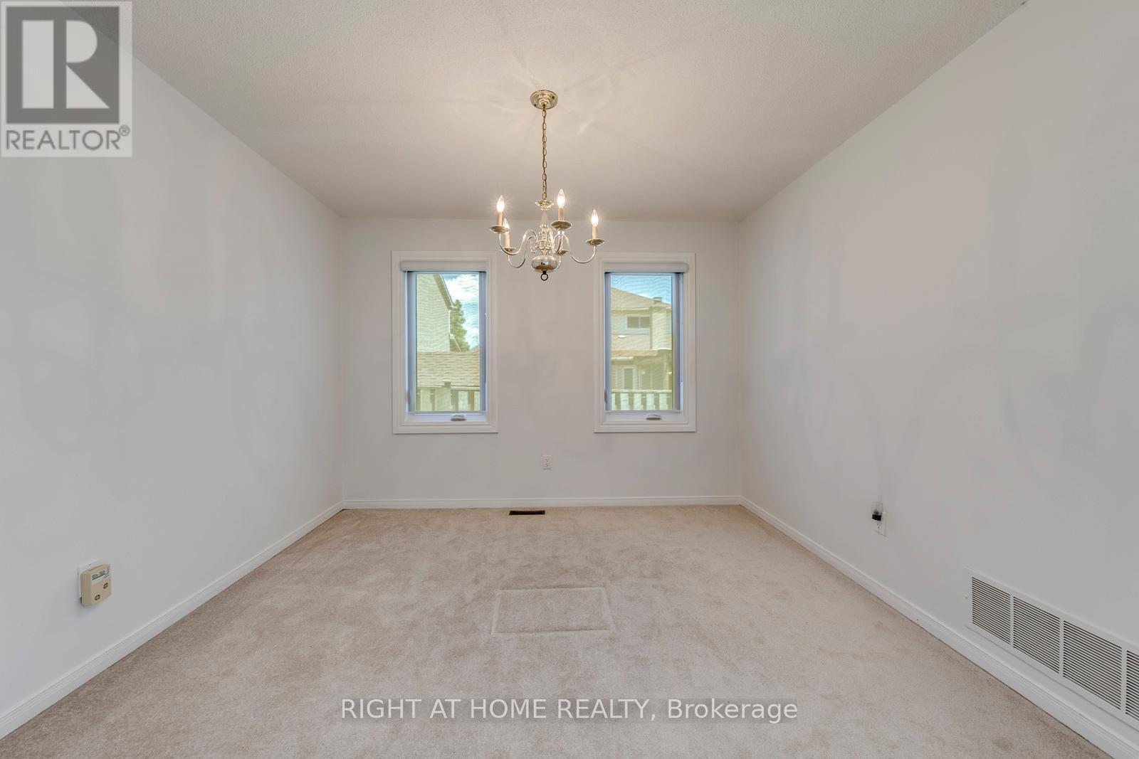 17 Nickel Crescent, Brampton, ON - Indoor Photo Showing Other Room