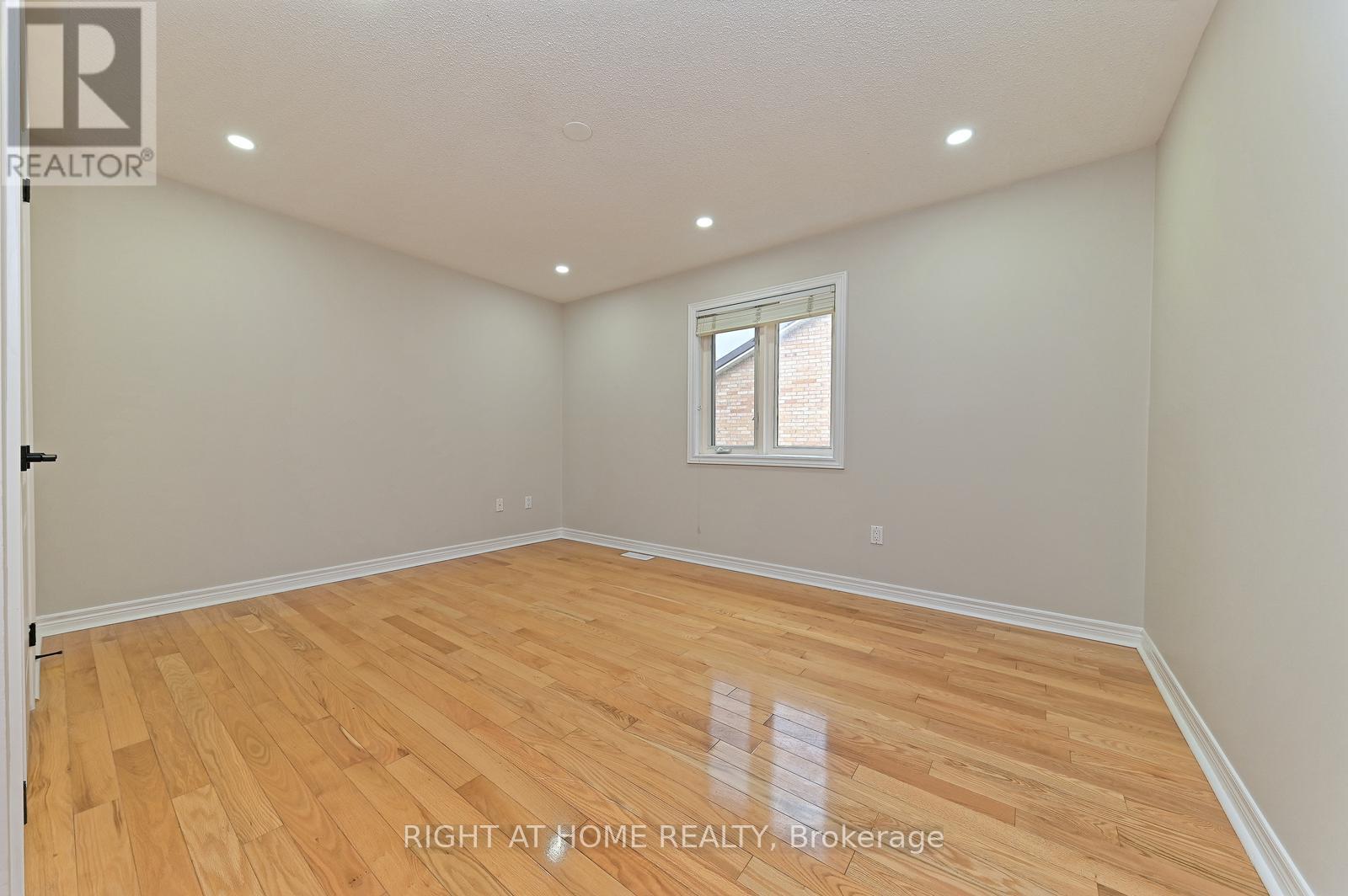 6843 Campbell Settler Court, Mississauga, ON - Indoor Photo Showing Other Room
