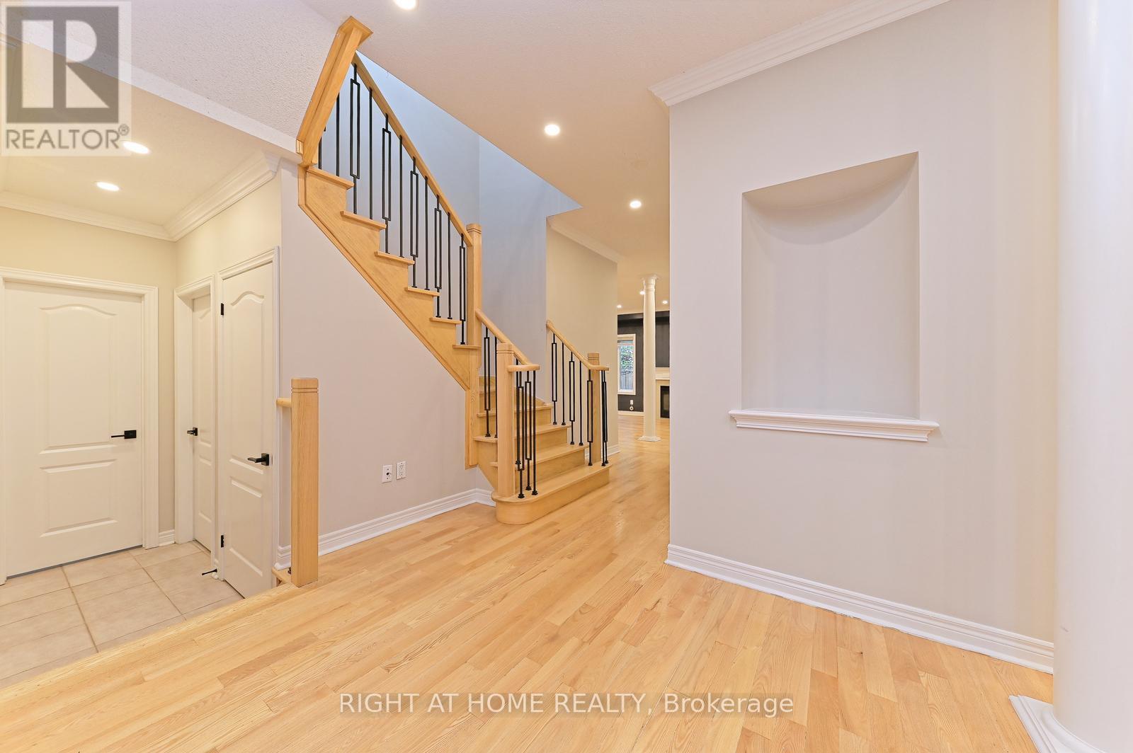 6843 Campbell Settler Court, Mississauga, ON - Indoor Photo Showing Other Room