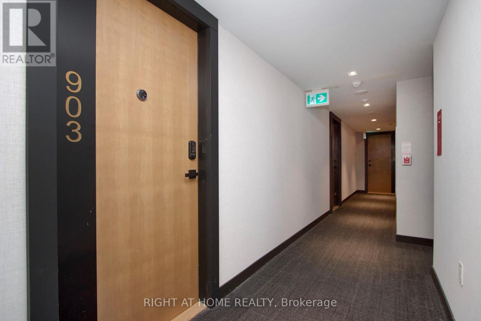 2920 Highway 7, Vaughan, ON - Indoor Photo Showing Other Room