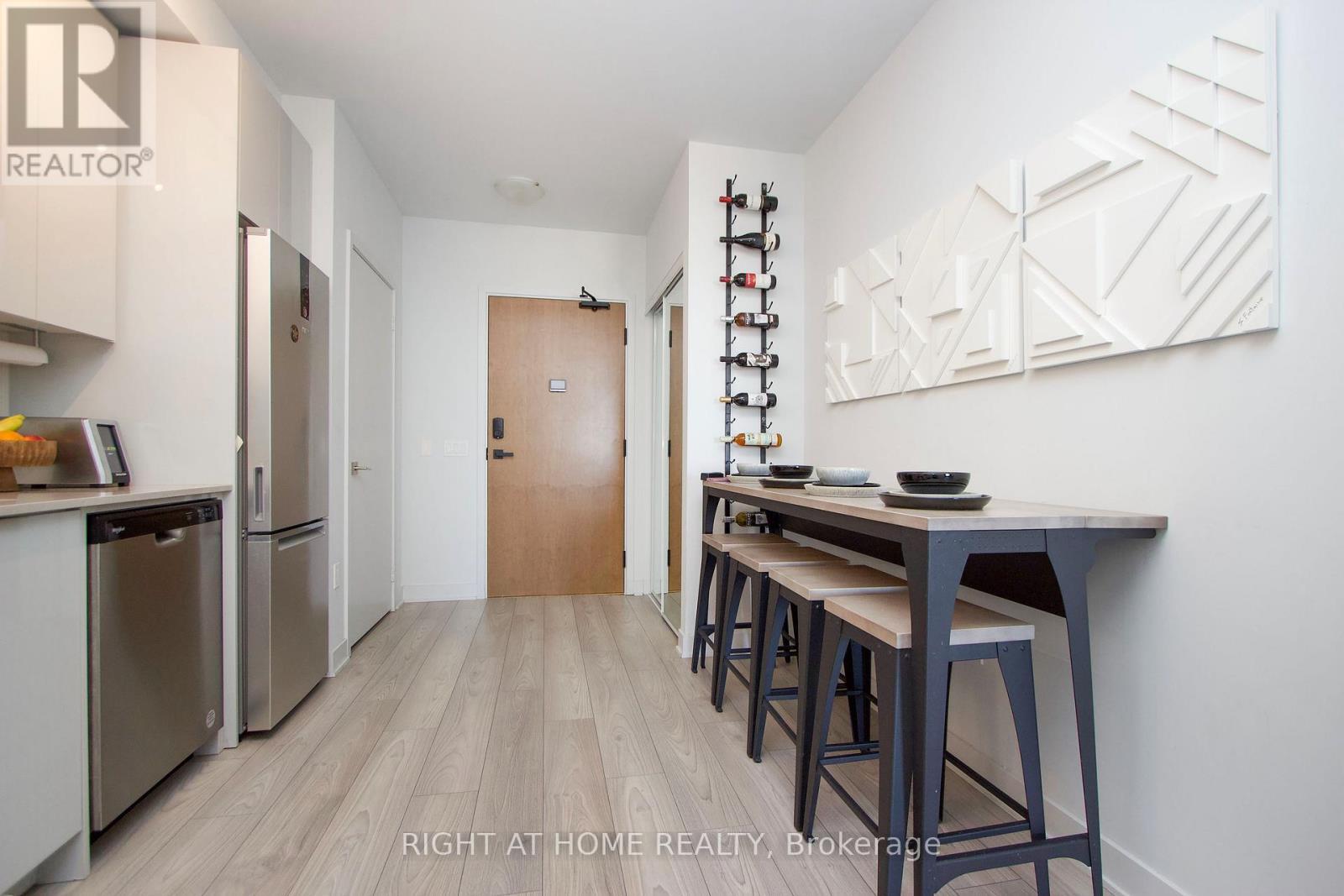 2920 Highway 7, Vaughan, ON - Indoor