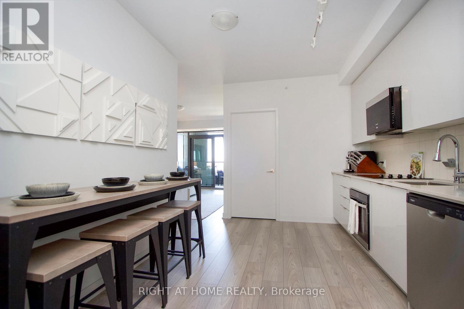 2920 Highway 7, Vaughan, ON - Indoor