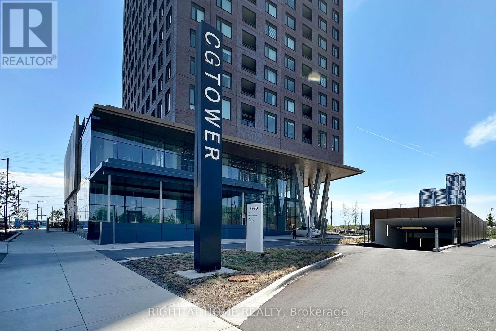 2920 Highway 7, Vaughan, ON - Outdoor