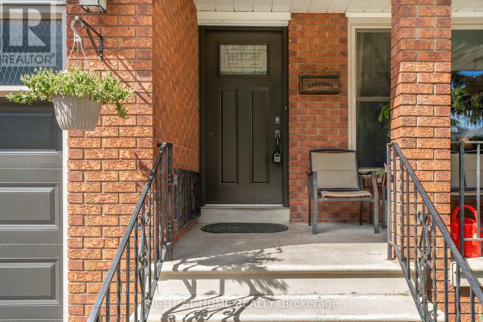 33 Benson Avenue, Mississauga, ON - Outdoor With Exterior