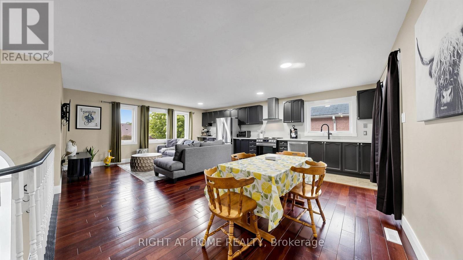 6 Compton Crescent, Bradford West Gwillimbury, ON - Indoor