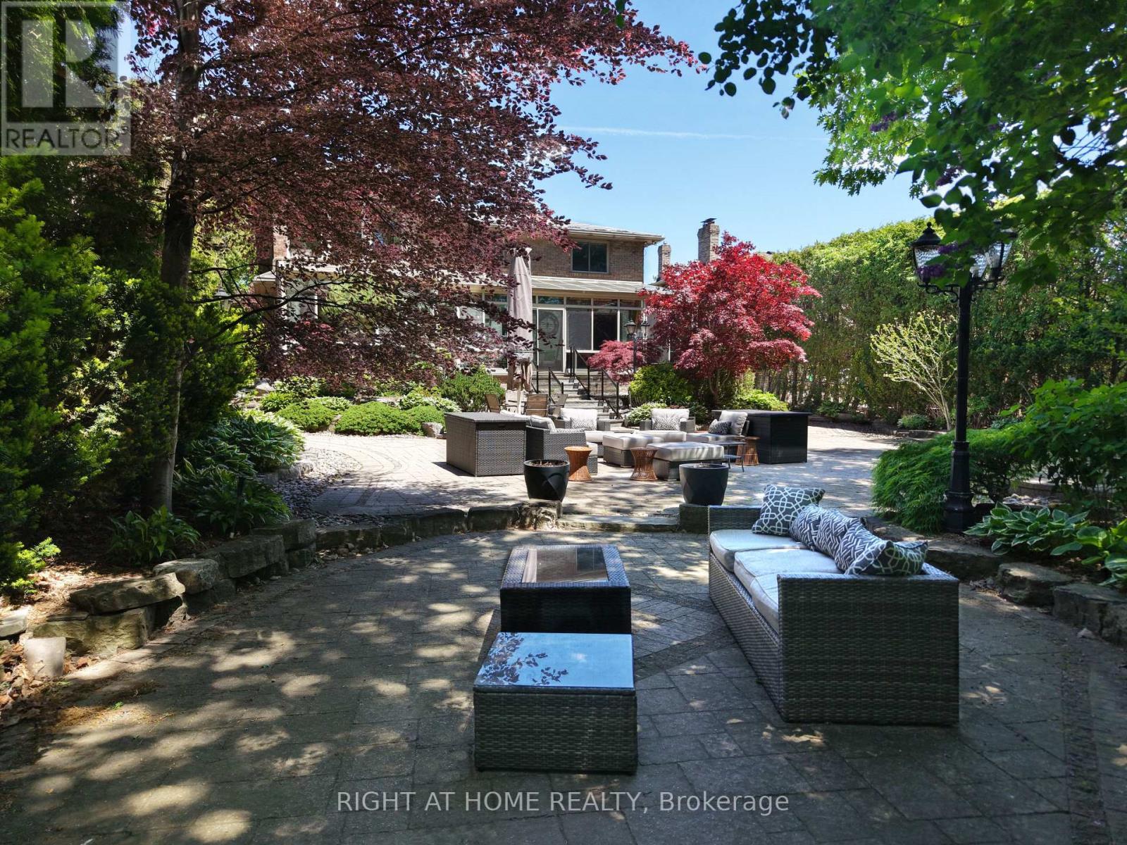 2428 Old Carriage Road, Mississauga, ON - Outdoor