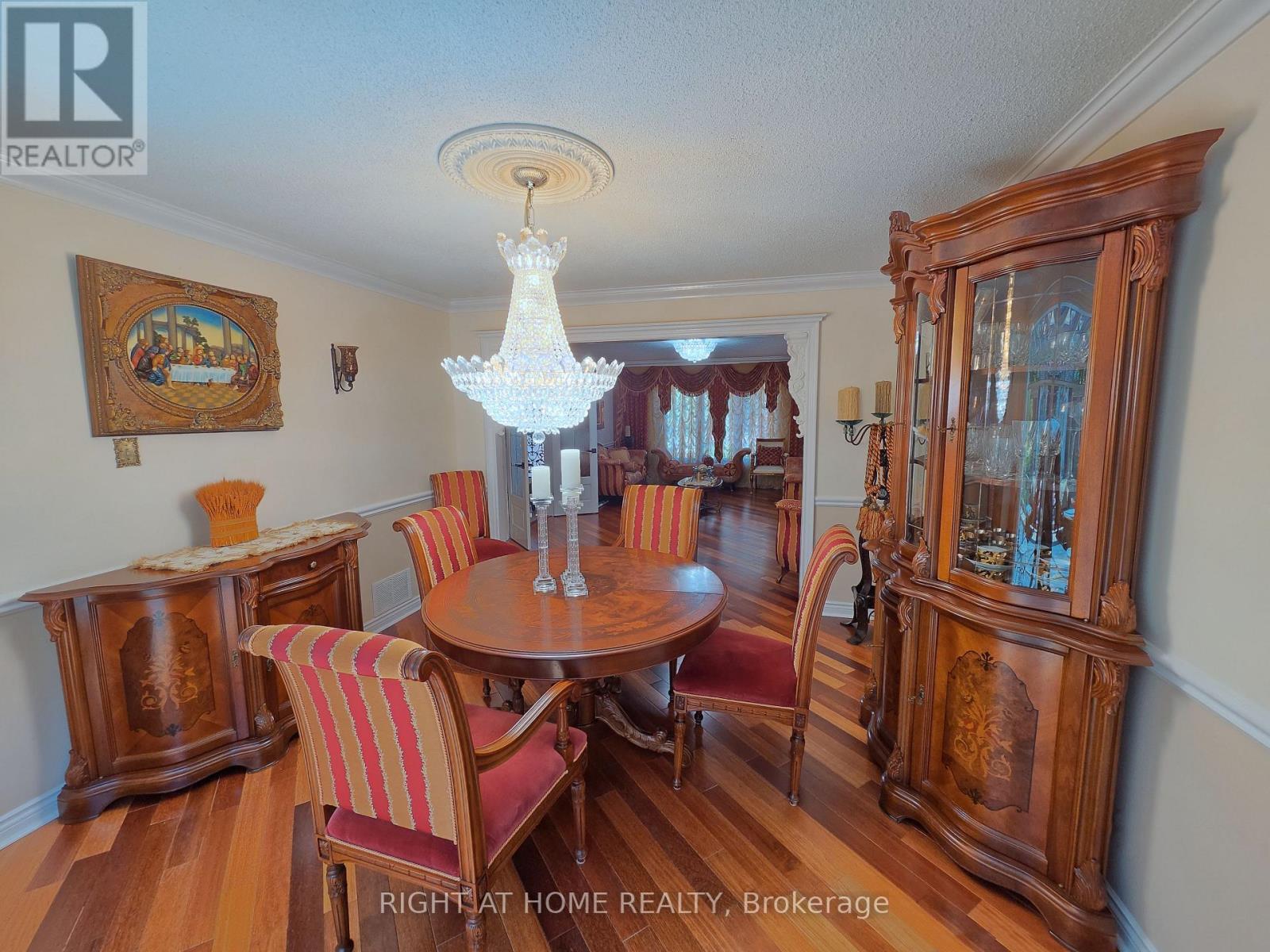 2428 Old Carriage Road, Mississauga, ON - Indoor Photo Showing Dining Room