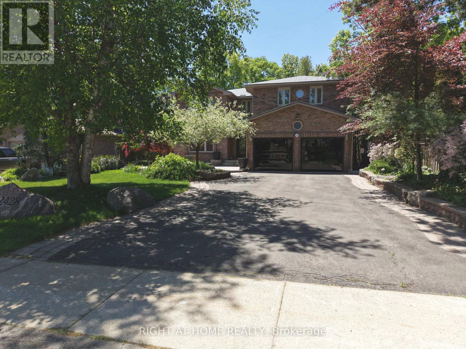 2428 Old Carriage Road, Mississauga, ON - Outdoor