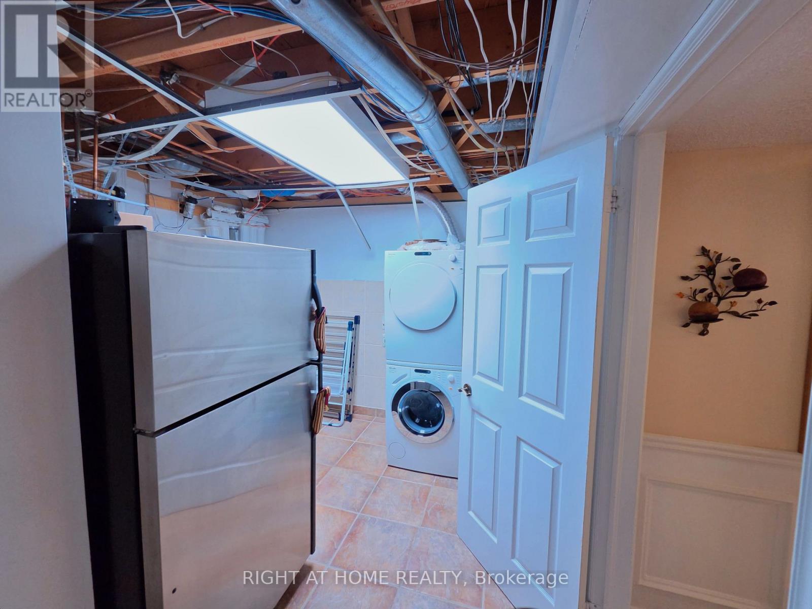 2428 Old Carriage Road, Mississauga, ON - Indoor
