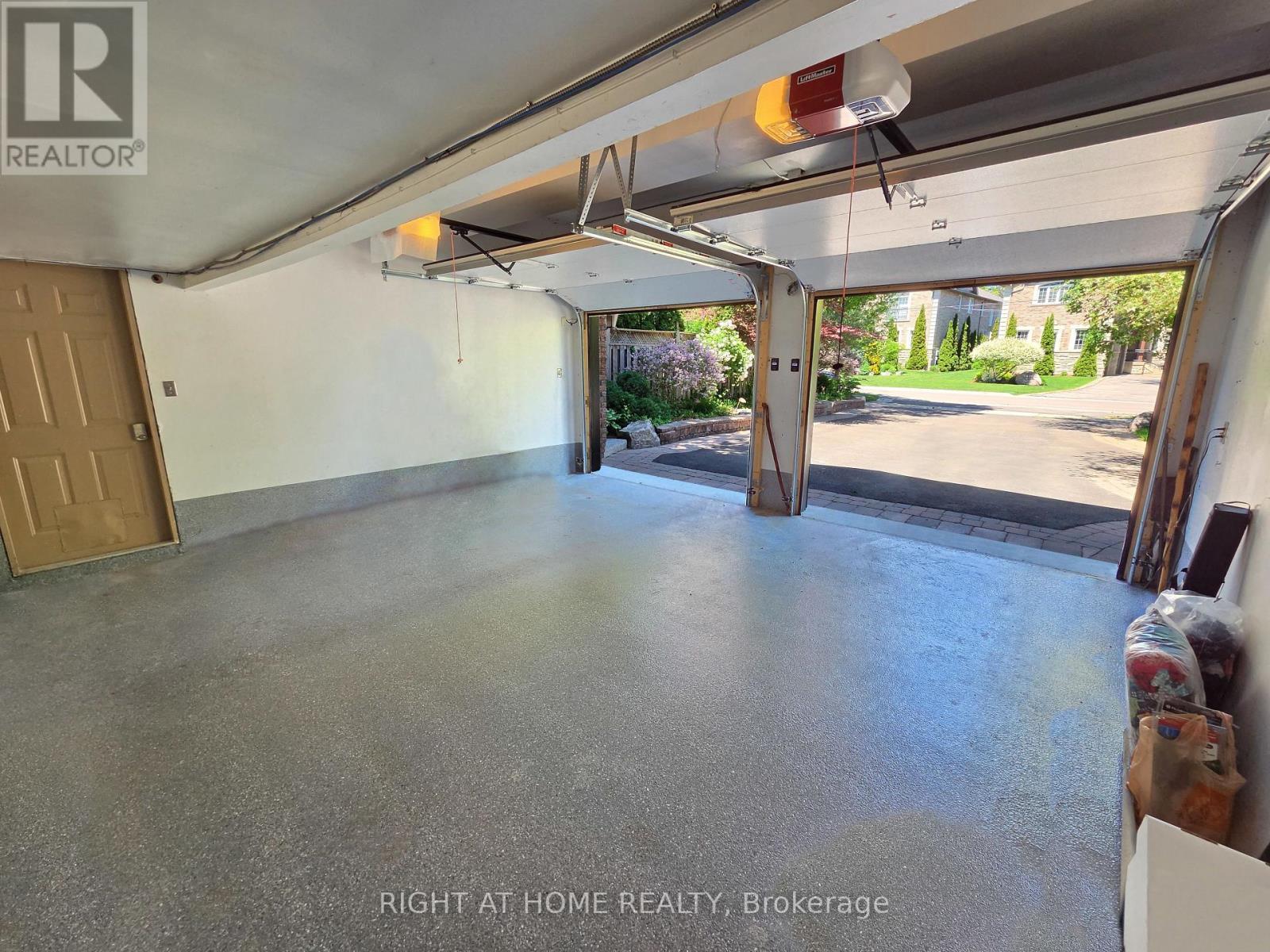 2428 Old Carriage Road, Mississauga, ON - Indoor Photo Showing Other Room