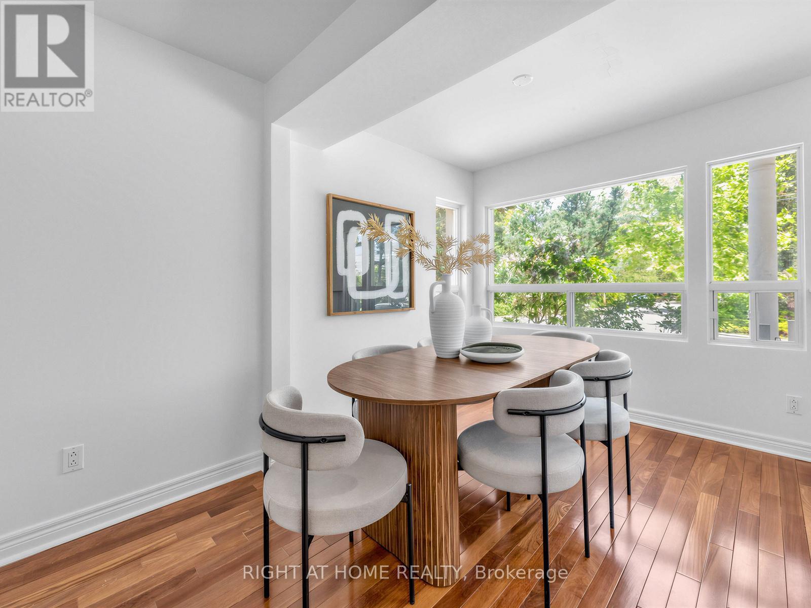 20 Kildonan Drive, Toronto, ON - Indoor Photo Showing Dining Room