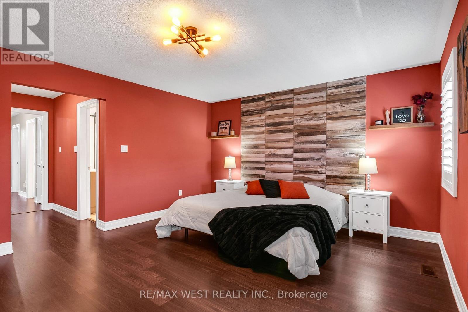 21 Sibella Way, Vaughan, ON - Indoor Photo Showing Bedroom