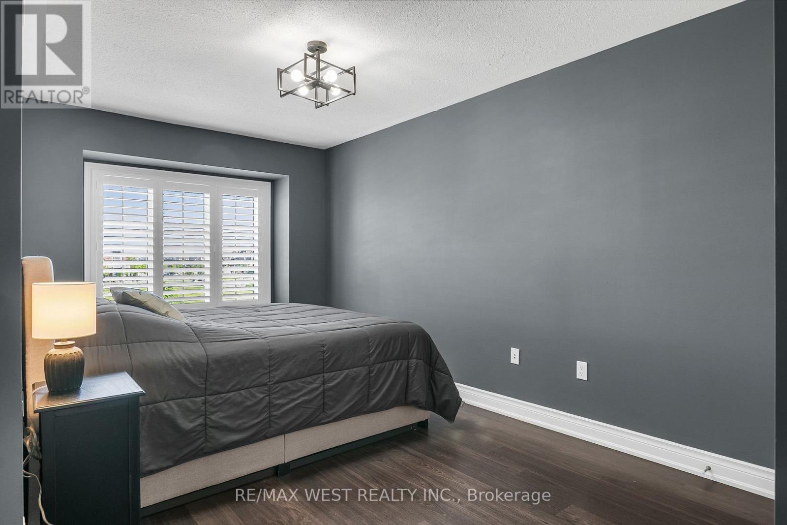 21 Sibella Way, Vaughan, ON - Indoor Photo Showing Bedroom