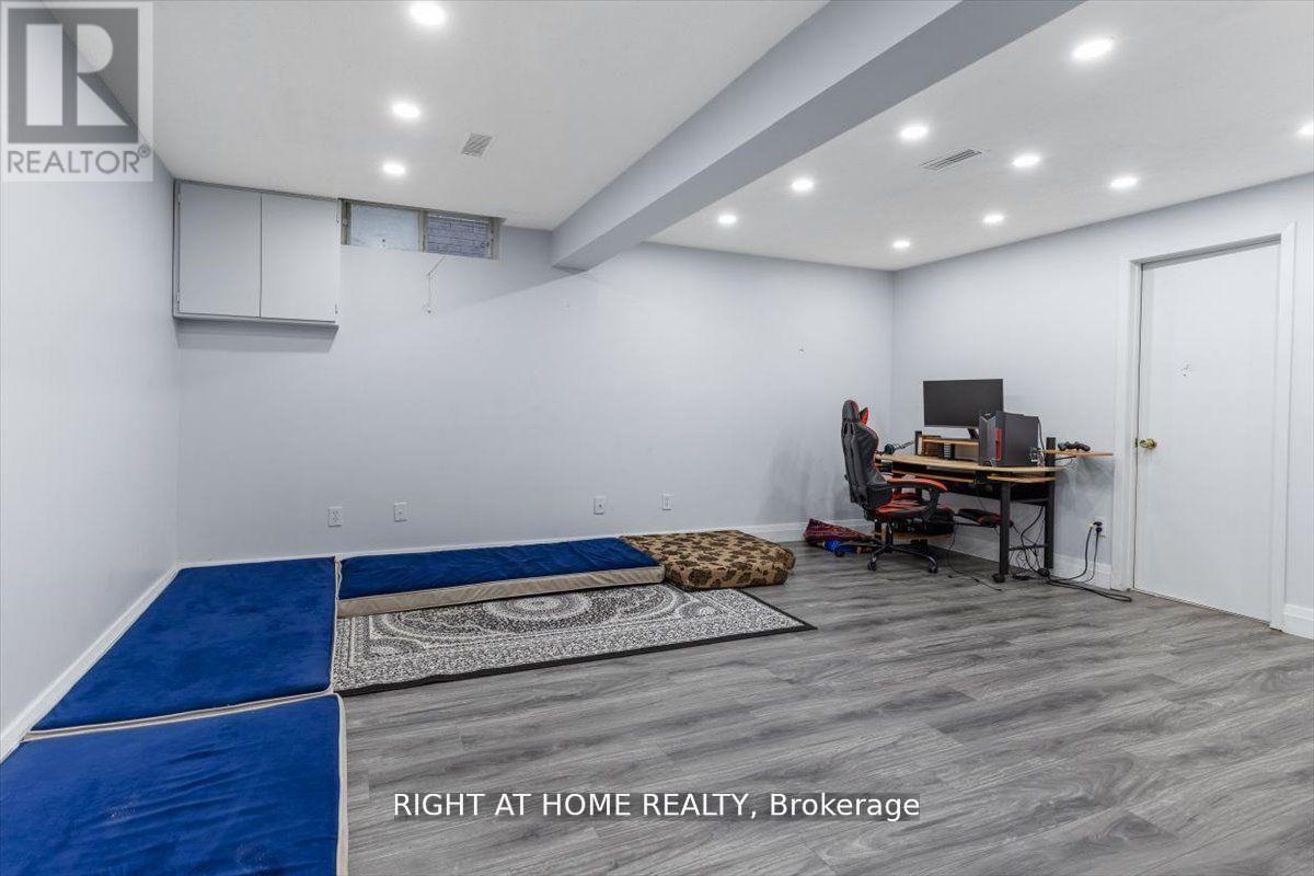 275 Tagge Crescent, Kitchener, ON - Indoor