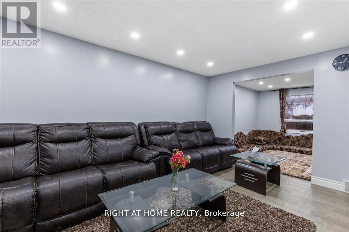 275 Tagge Crescent, Kitchener, ON - Indoor
