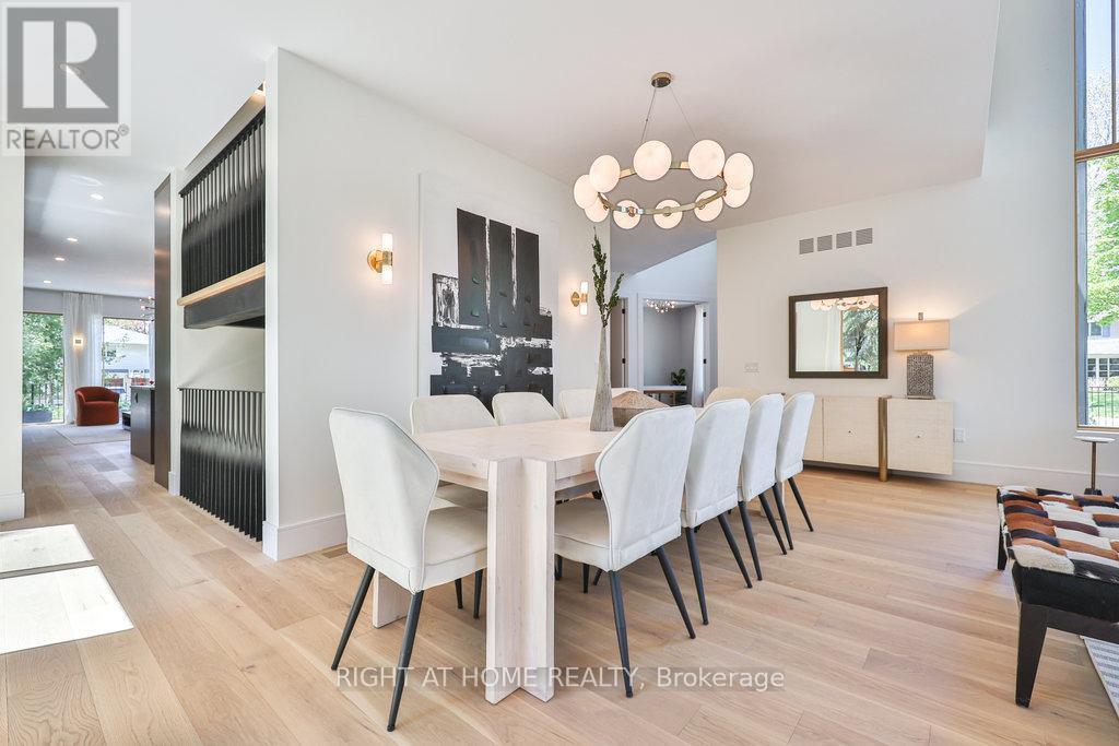 920 Calder Road, Mississauga, ON - Indoor Photo Showing Dining Room
