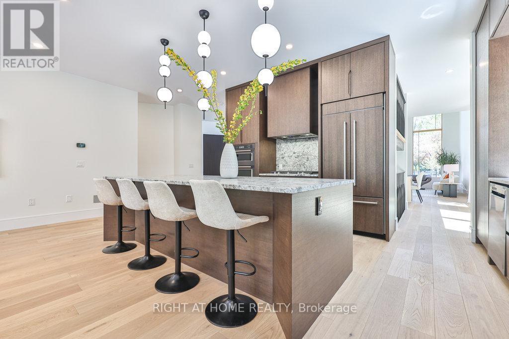 920 Calder Road, Mississauga, ON - Indoor